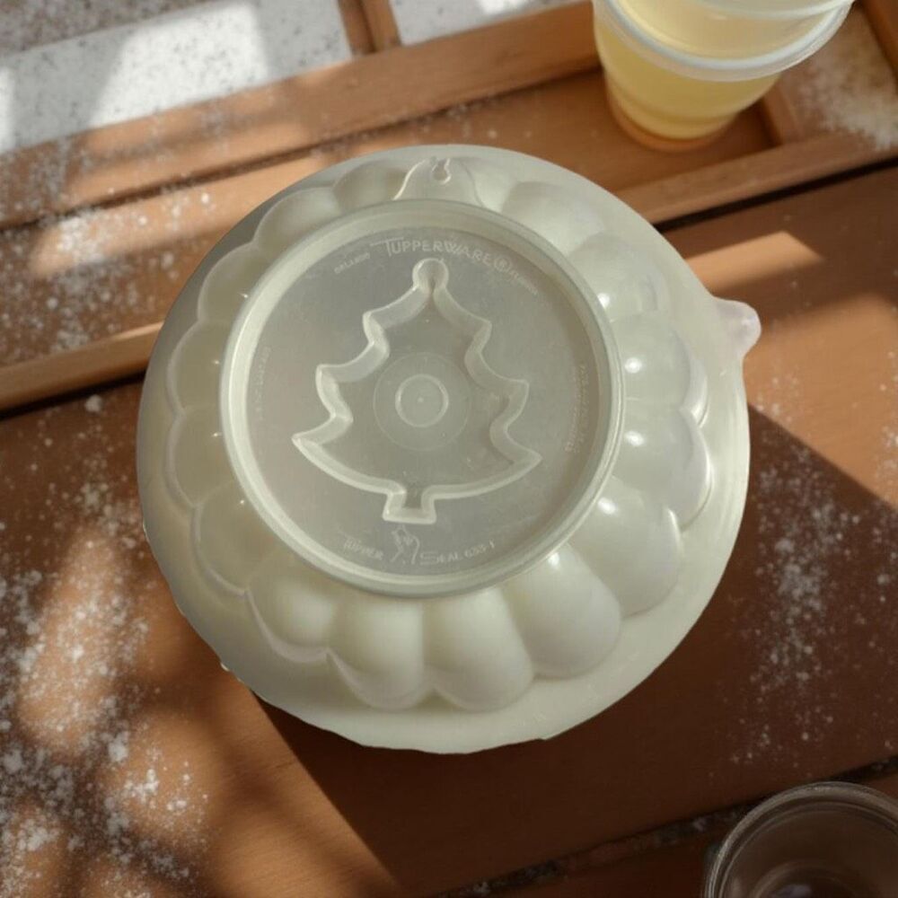 Vintage Tupperware 3 PC Jello Mold Christmas Tree 8”